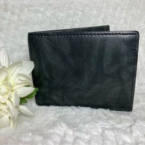 Kenneth Cole Reaction Leather Leather Bifold Wallet Flip Up ID Black Grey NWOT